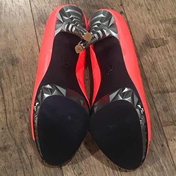 Rachel Roy HOT PINK Heels - Picture 9 of 11